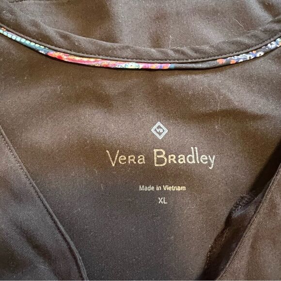 Vera Bradley Black Scrub Top. Size XL. Great Condition!! - Picture 7 of 10